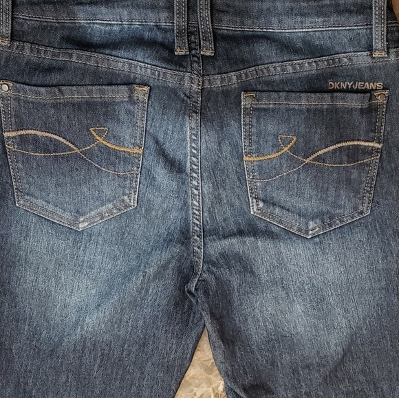 Dkny Denim - DKNY Dark Wash 5 Pocket Skinny Jeans Size 08